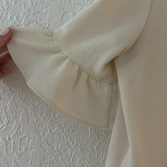 Kate Spade Ruffle Sleeve Peplum Hem Ivory Blouse - Picture 4 of 5